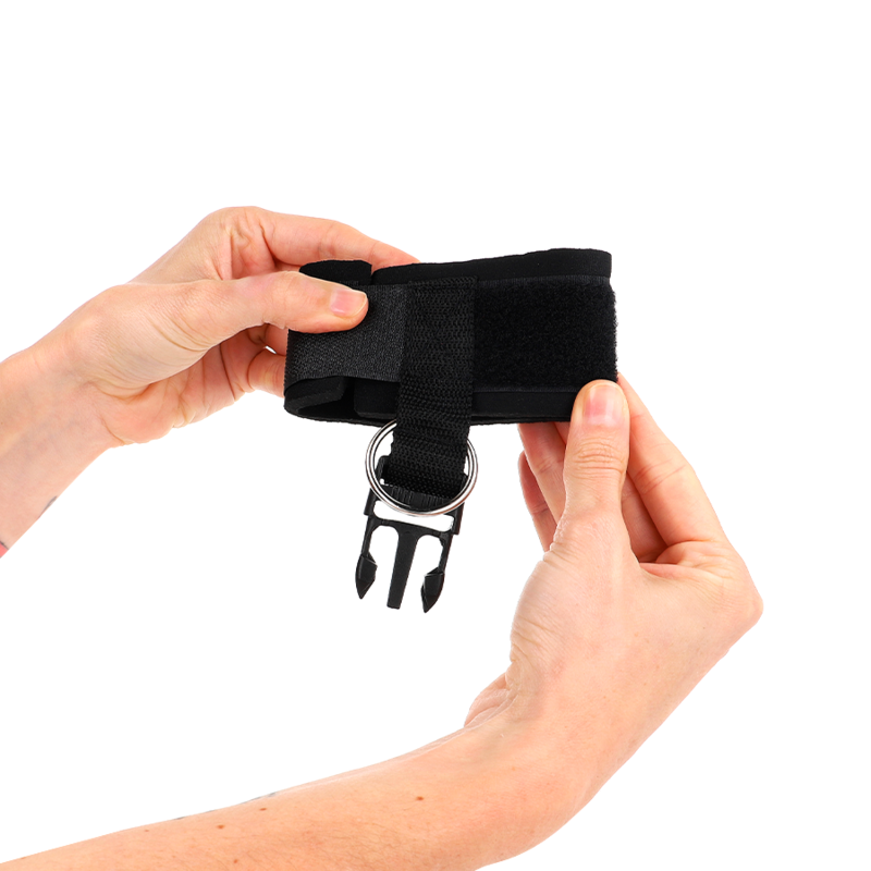 KINK - MUÑEQUERAS NEOPRENO CON CIERRE DE GANCHO NEGRO AJUSTABLE 22-34 CM KINK WRIST RESTRAINT