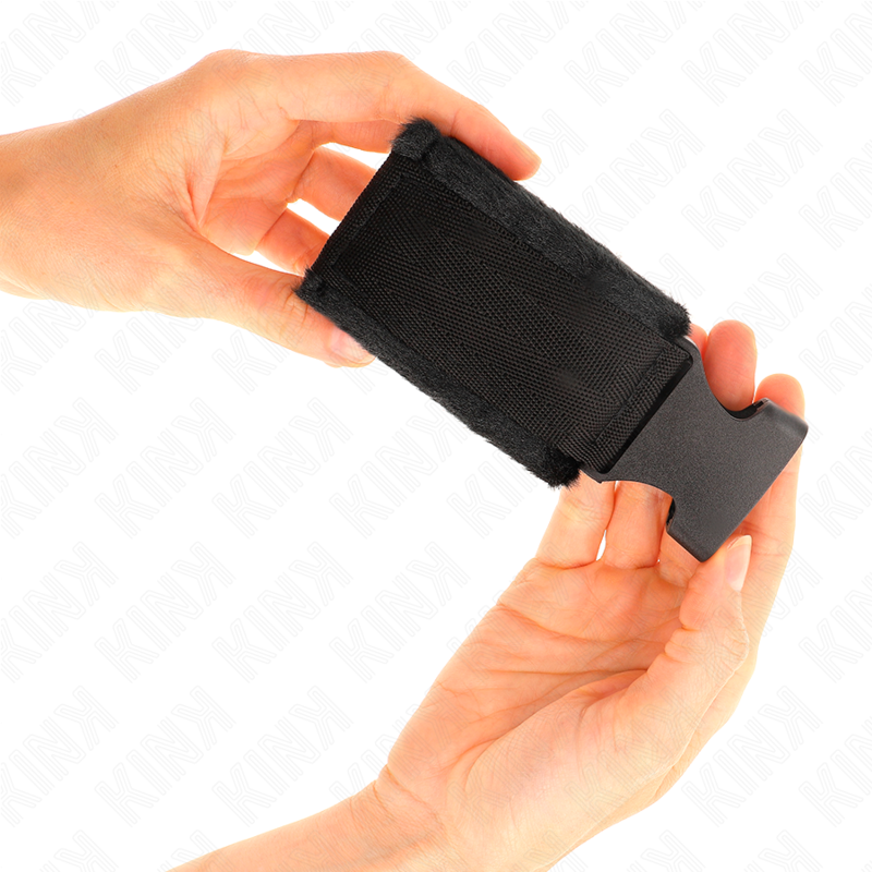 KINK - MUÑEQUERAS NYLON NEGRO MODELO 1 AJUSTABLE 25-35 CM X 6 CM KINK WRIST RESTRAINT