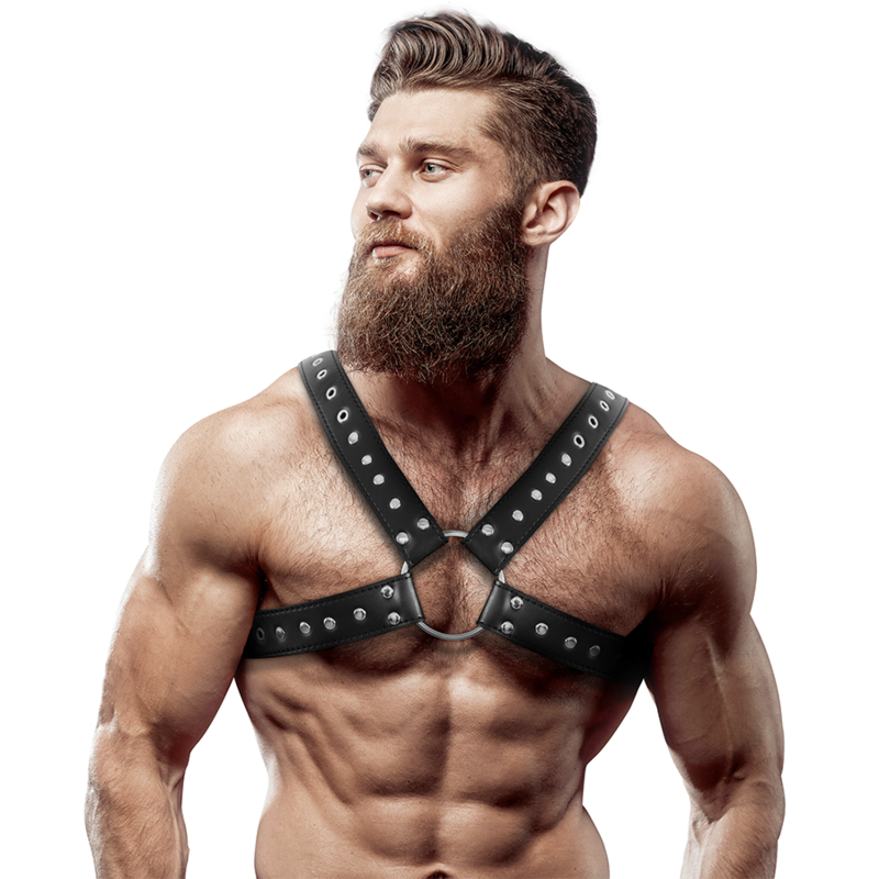 FETISH SUBMISSIVE ATTITUDE - ARNÉS ECOPIEL PECHO CRUZADO CON TACHUELAS HOMBRE FETISH SUBMISSIVE ATTITUDE