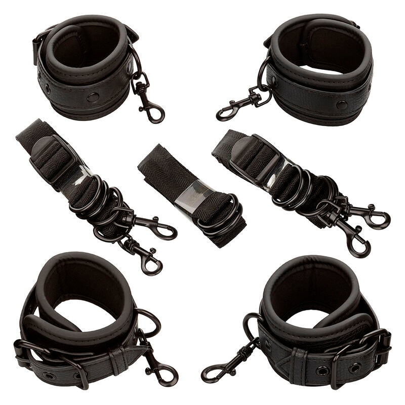 CALEXOTICS - NOCTURNAL RESTRICCIONES DE CAMA CUERO AJUSTABLE NEGRO CALEXOTICS