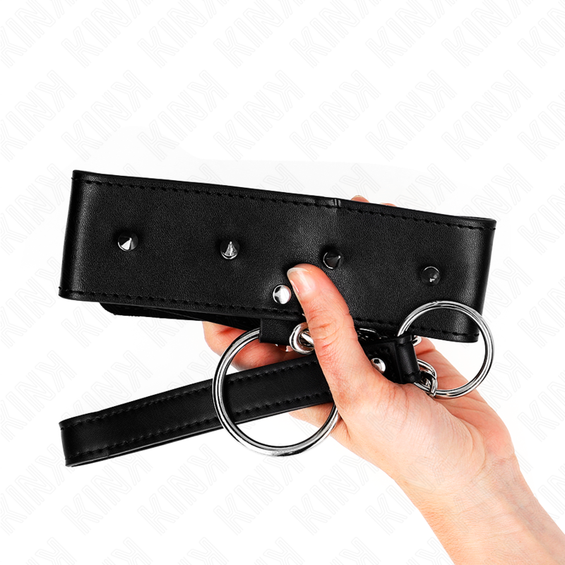 KINK - COLLAR CON CORREA 65 CM CON TACHUELAS PLATEADAS MODELO 2 AJUSTABLE 36-43 CM X 5 CM KINK COLLAR & GAG