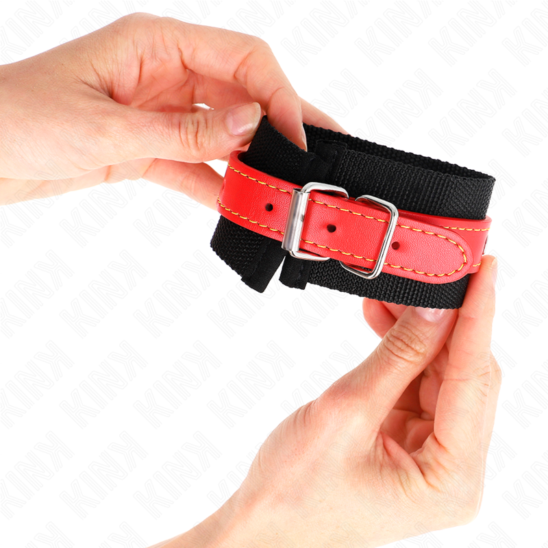 KINK - MUÑEQUERAS DE NYLON NEGRO CON CORREA POLIPIEL ROJO AJUSTABLE 19-24 CM X 5.5 CM KINK WRIST RESTRAINT
