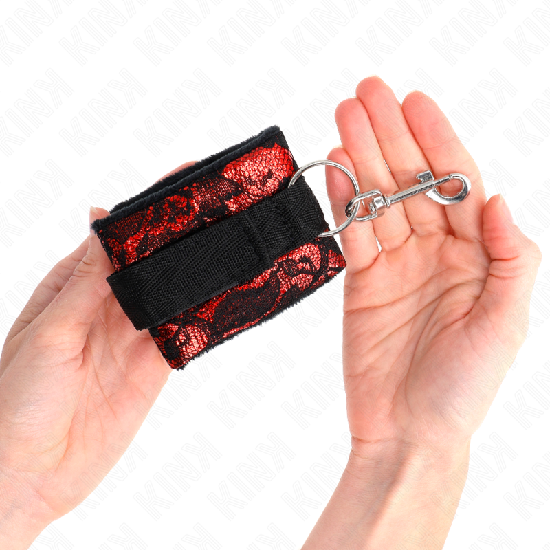 KINK - MUÑEQUERAS DISEÑO ESCÁNDALO ROJO-NEGRO KINK WRIST RESTRAINT