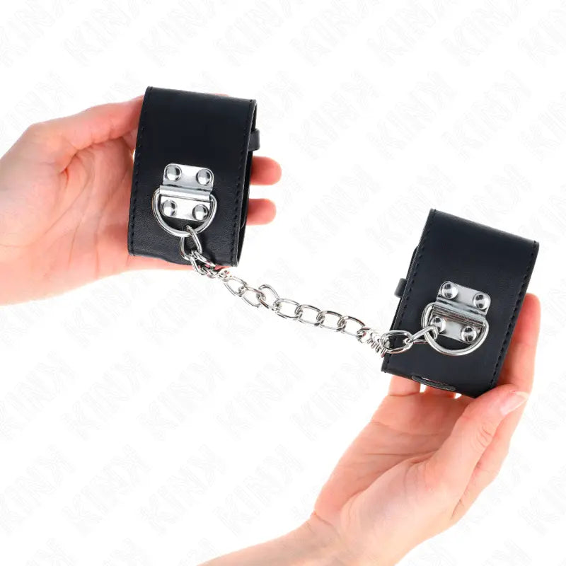KINK - MUÑEQUERAS FIJAS CON CADENA 30 CM Y CIERRE CANDADO NEGRO AJUSTABLE 16-23 CM X 5.5 CM KINK WRIST RESTRAINT