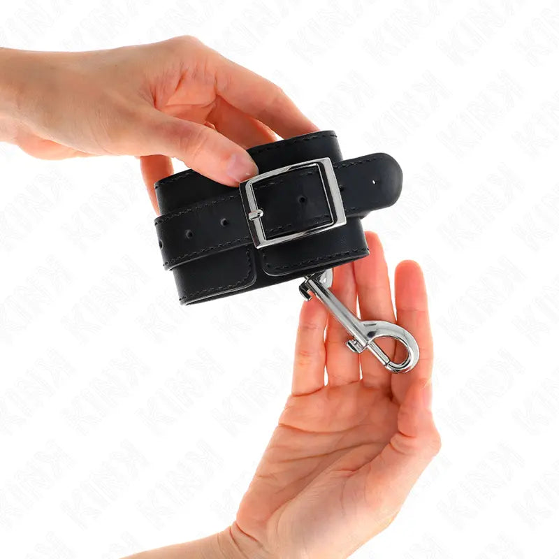 KINK - MUÑEQUERAS SIMPLES CON FILA DE REMACHES NEGRO AJUSTABLE 17-28 CM X 5 CM KINK WRIST RESTRAINT