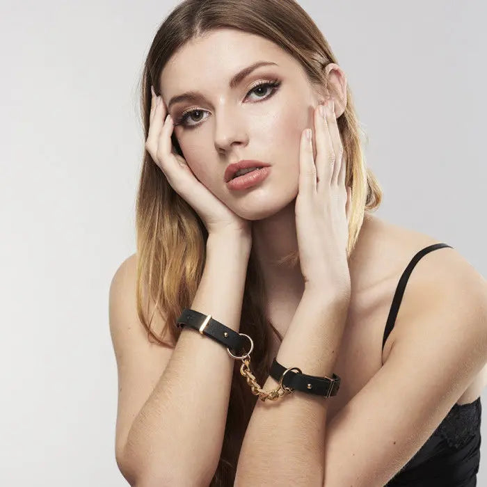 BIJOUX - INDISCRETS MAZE ESPOSAS BRAZALETES NEGRO BIJOUX MAZE